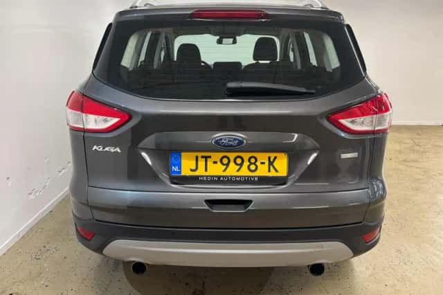 Ford Kuga (2016) thumbnail 21
