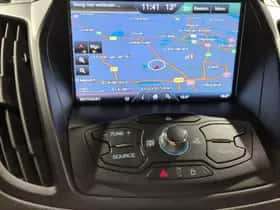 Ford Kuga (2016) thumbnail 8