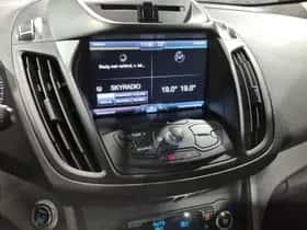 Ford Kuga (2016) thumbnail 10