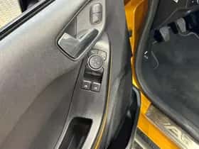 Ford Fiesta (2018) thumbnail 24