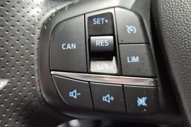 Ford Fiesta (2022) thumbnail 8