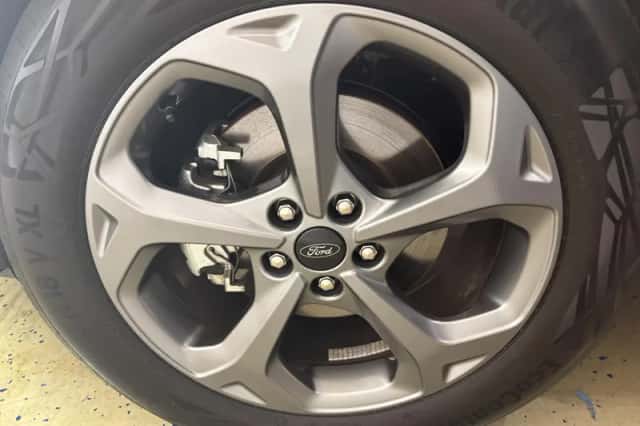 Ford Kuga (2025) thumbnail 5