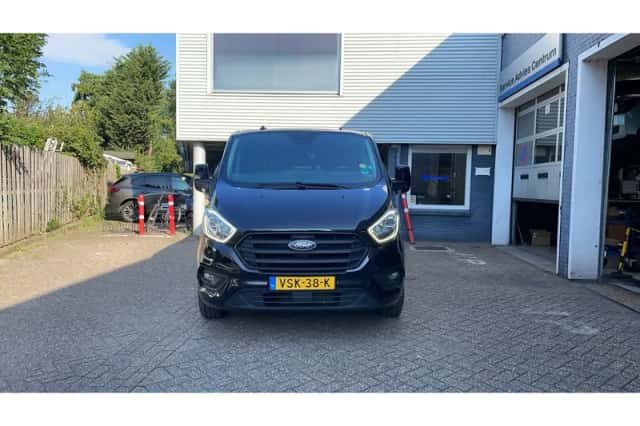 Ford Transit Custom (2022) thumbnail 2