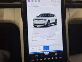 Ford Explorer (2024) thumbnail 2