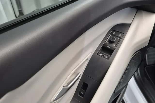 Ford Explorer (2024) thumbnail 16