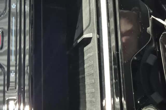 Ford Explorer (2024) thumbnail 3
