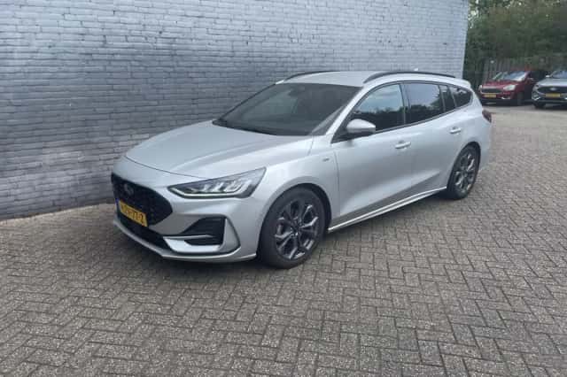 Ford Focus (2025) thumbnail 4
