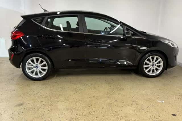 Ford Fiesta (2020) thumbnail 4