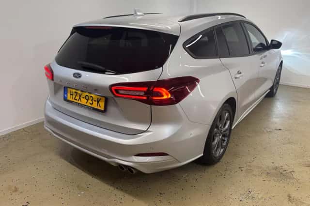 Ford Focus (2025) thumbnail 2