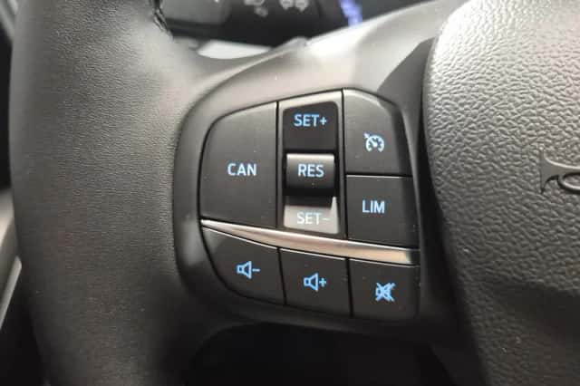 Ford Focus (2025) thumbnail 15