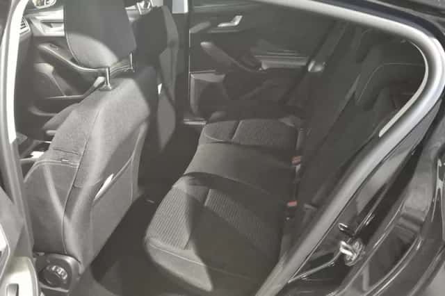 Ford Focus (2025) thumbnail 9