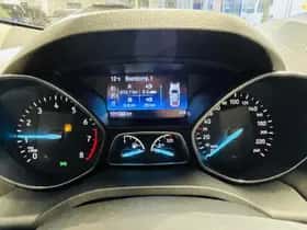 Ford Kuga (2017) thumbnail 15