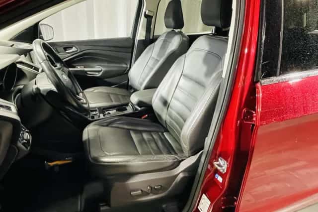 Ford Kuga (2017) thumbnail 18
