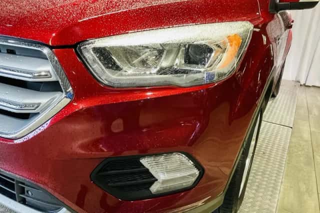 Ford Kuga (2017) thumbnail 22