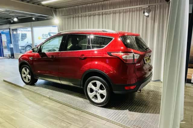 Ford Kuga (2017) thumbnail 26