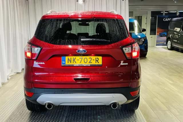 Ford Kuga (2017) thumbnail 9