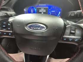 Ford Focus (2021) thumbnail 5