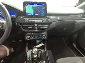 Ford Focus (2021) thumbnail 8