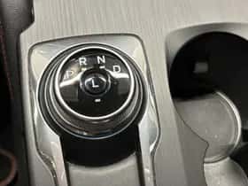 Ford Kuga (2023) thumbnail 12