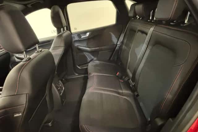 Ford Kuga (2023) thumbnail 18