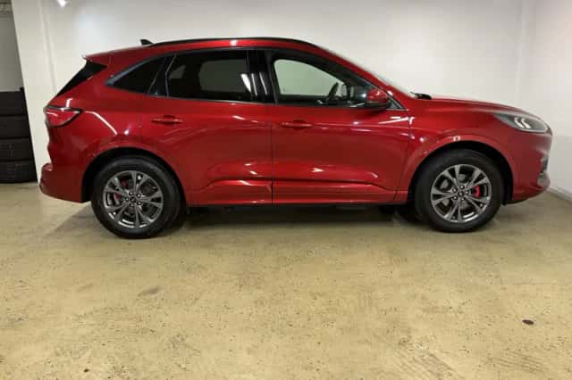 Ford Kuga (2023) thumbnail 25