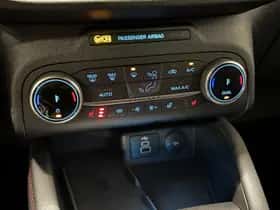 Ford Kuga (2023) thumbnail 9