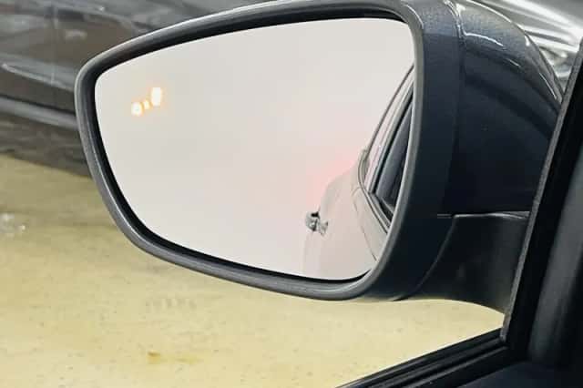 Ford Focus (2024) thumbnail 6