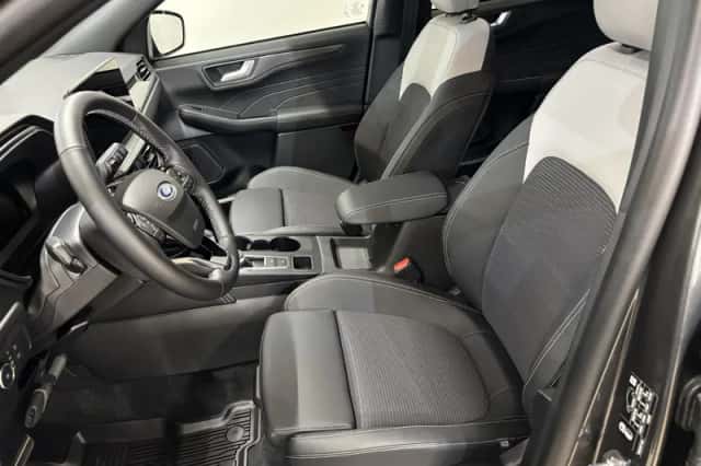 Ford Kuga (2026) thumbnail 9