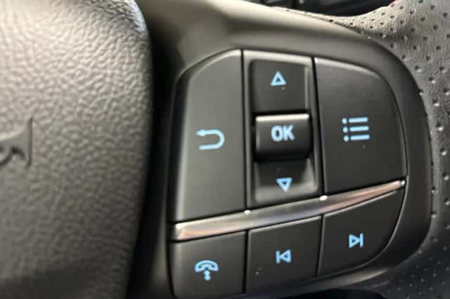 Ford Kuga (2025) thumbnail 11