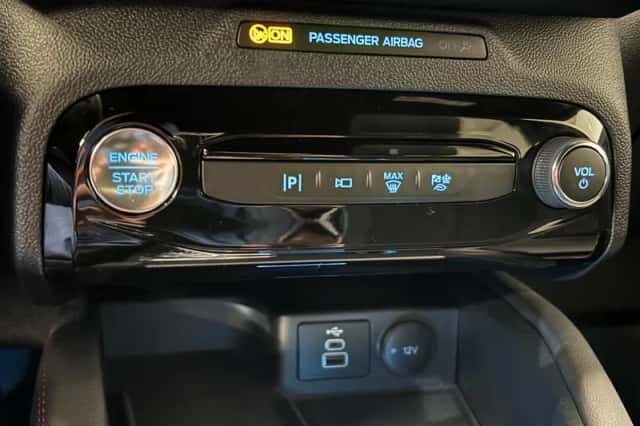 Ford Kuga (2025) thumbnail 15