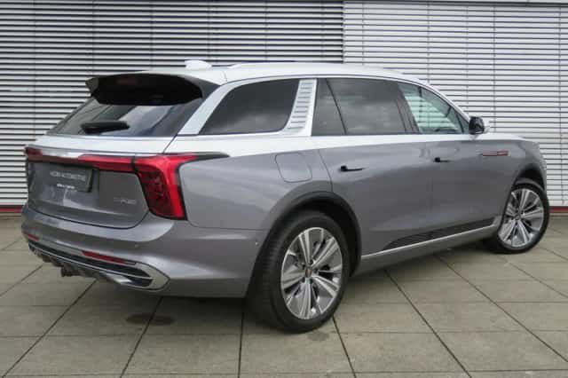 Hongqi E-HS9 (2023) thumbnail 2