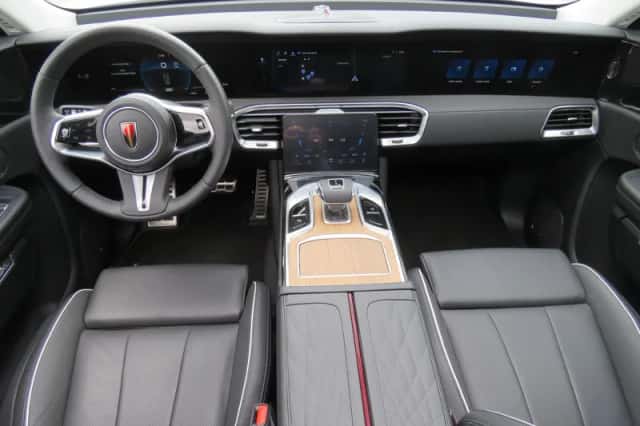 Hongqi E-HS9 (2023) thumbnail 3