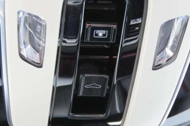 Hongqi E-HS9 (2023) thumbnail 32