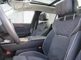 Hongqi E-HS9 (2025) thumbnail 9