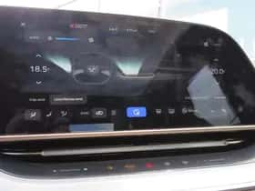 Hongqi E-HS7 (2025) thumbnail 32