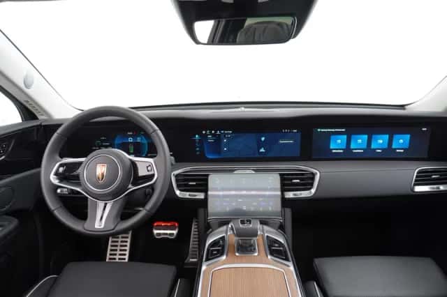 Hongqi E-HS9 (2023) thumbnail 3