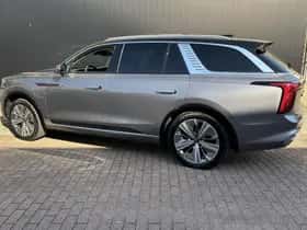 Hongqi E-HS9 (2023) thumbnail 4