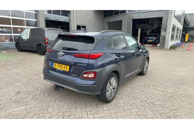 Hyundai Kona (2020) thumbnail 4