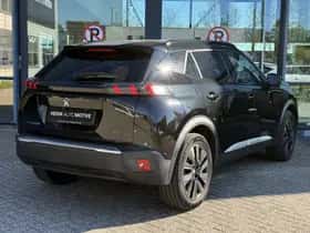 Peugeot e-2008 (2021) thumbnail 2