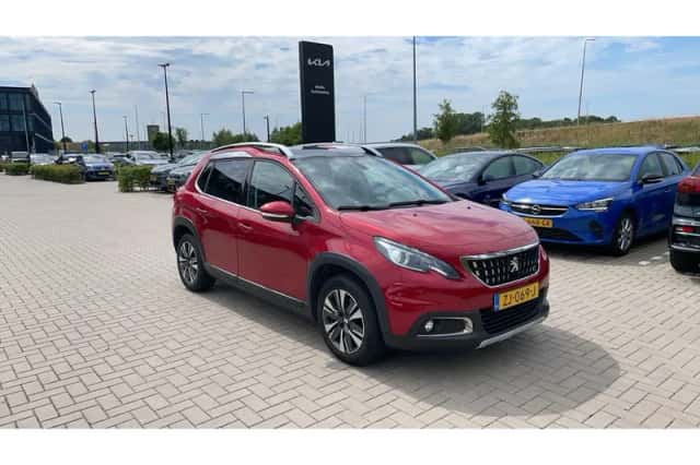 Peugeot 2008 (2019) thumbnail 6