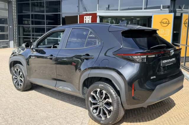 Toyota Yaris Cross (2023) thumbnail 2