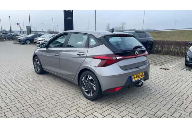 Hyundai i20 (2022) thumbnail 2