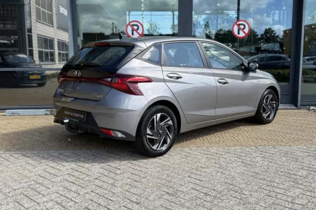 Hyundai i20 (2022) thumbnail 2