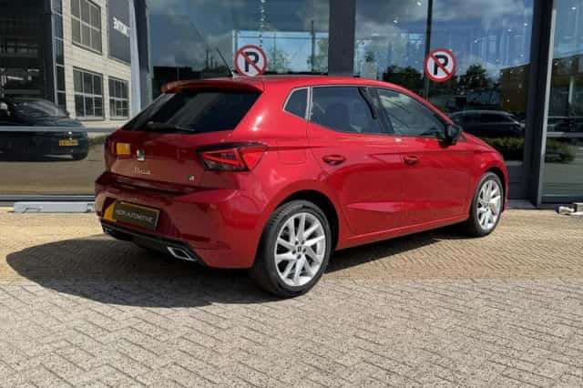 SEAT Ibiza (2023) thumbnail 2