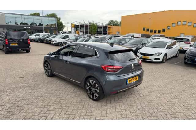 Renault Clio (2021) thumbnail 2