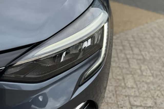 Renault Clio (2021) thumbnail 5