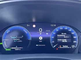 Toyota Yaris (2025) thumbnail 4