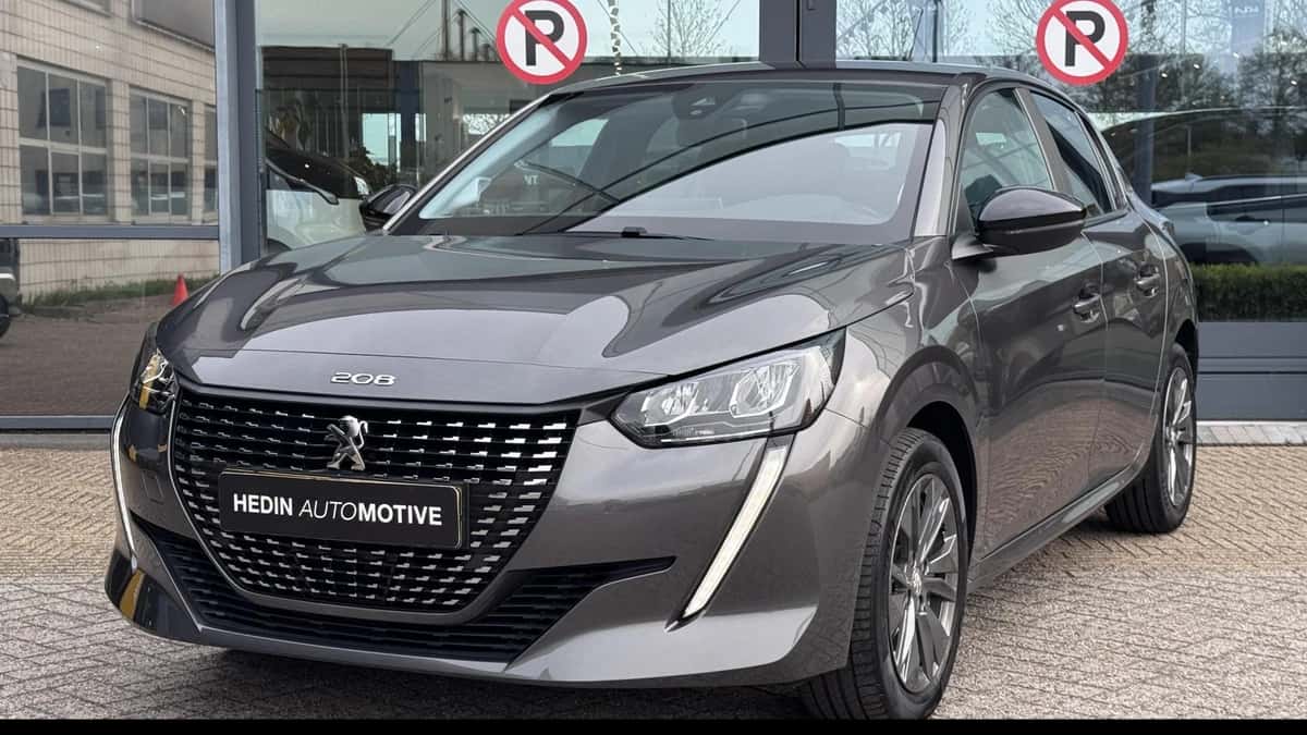 Peugeot 208 (2022) — foto 1
