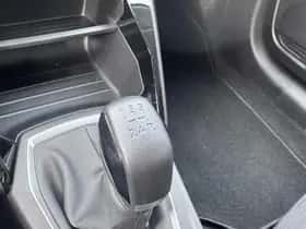 Peugeot 208 (2022) thumbnail 12