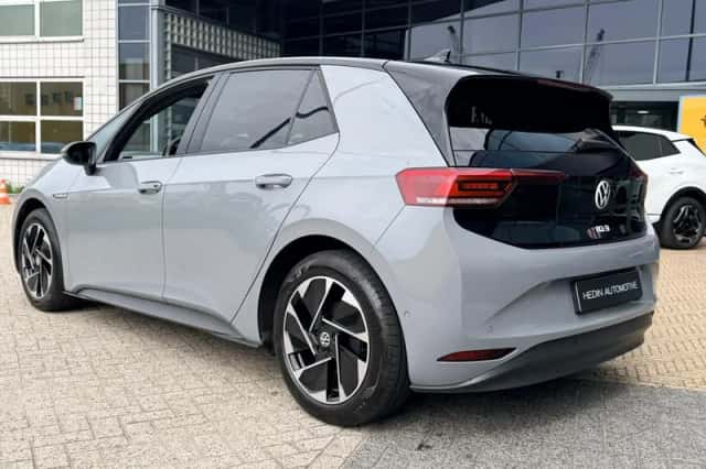 Volkswagen ID.3 (2023) thumbnail 2